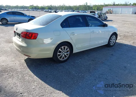 2014 Volkswagen Jetta 1.8T Se from USA, damaged, VIN 3VWD07AJ0EM431750